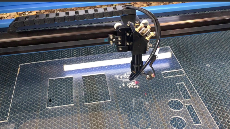 cnc acrylic cutting machine