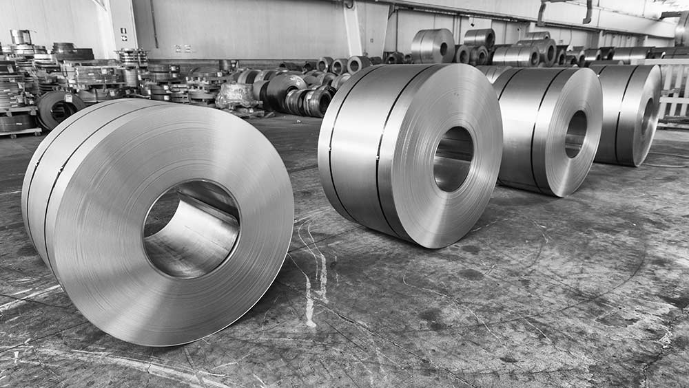 alloy steel vs metal